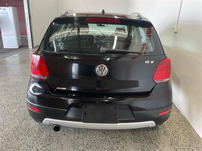 2012 Volkswagen Cross Polo - Thumbnail