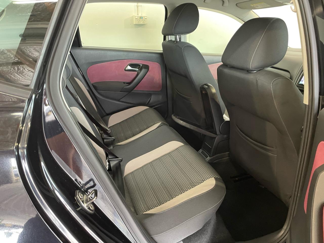 2012 Volkswagen Cross Polo