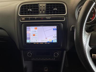 2012 Volkswagen Cross Polo - Thumbnail