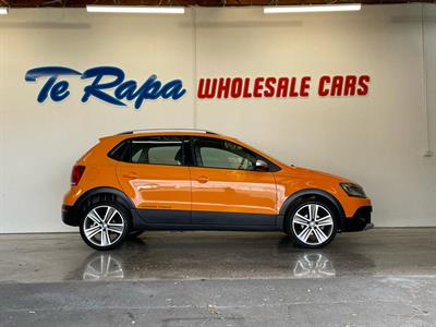 2011 Volkswagen Cross Polo - Thumbnail