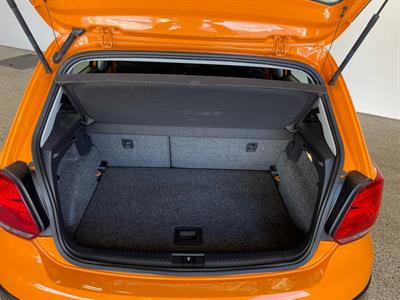 2011 Volkswagen Cross Polo - Thumbnail