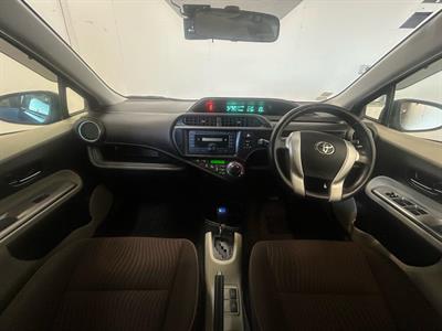 2013 Toyota Aqua Hybrid - Thumbnail