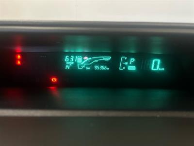2013 Toyota Aqua Hybrid - Thumbnail