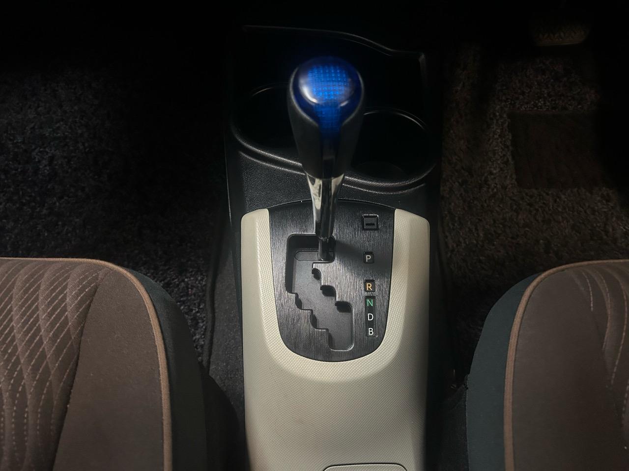 2013 Toyota Aqua Hybrid