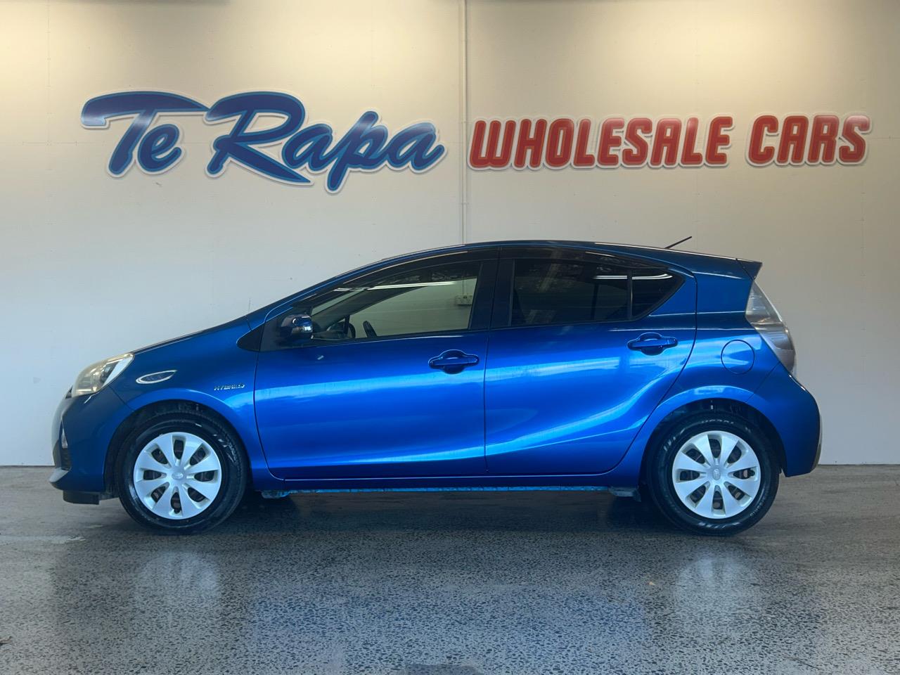 2013 Toyota Aqua Hybrid