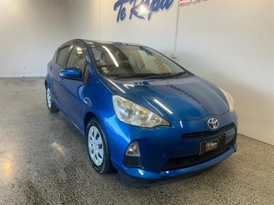 2013 Toyota Aqua Hybrid - Thumbnail