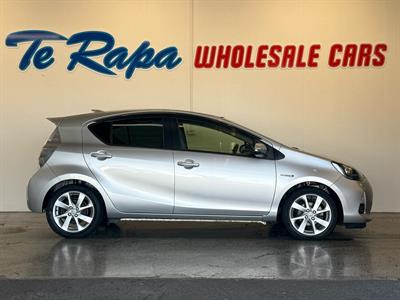 2012 Toyota AQUA - Thumbnail
