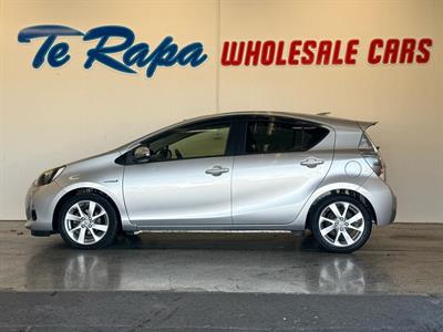 2012 Toyota AQUA - Thumbnail