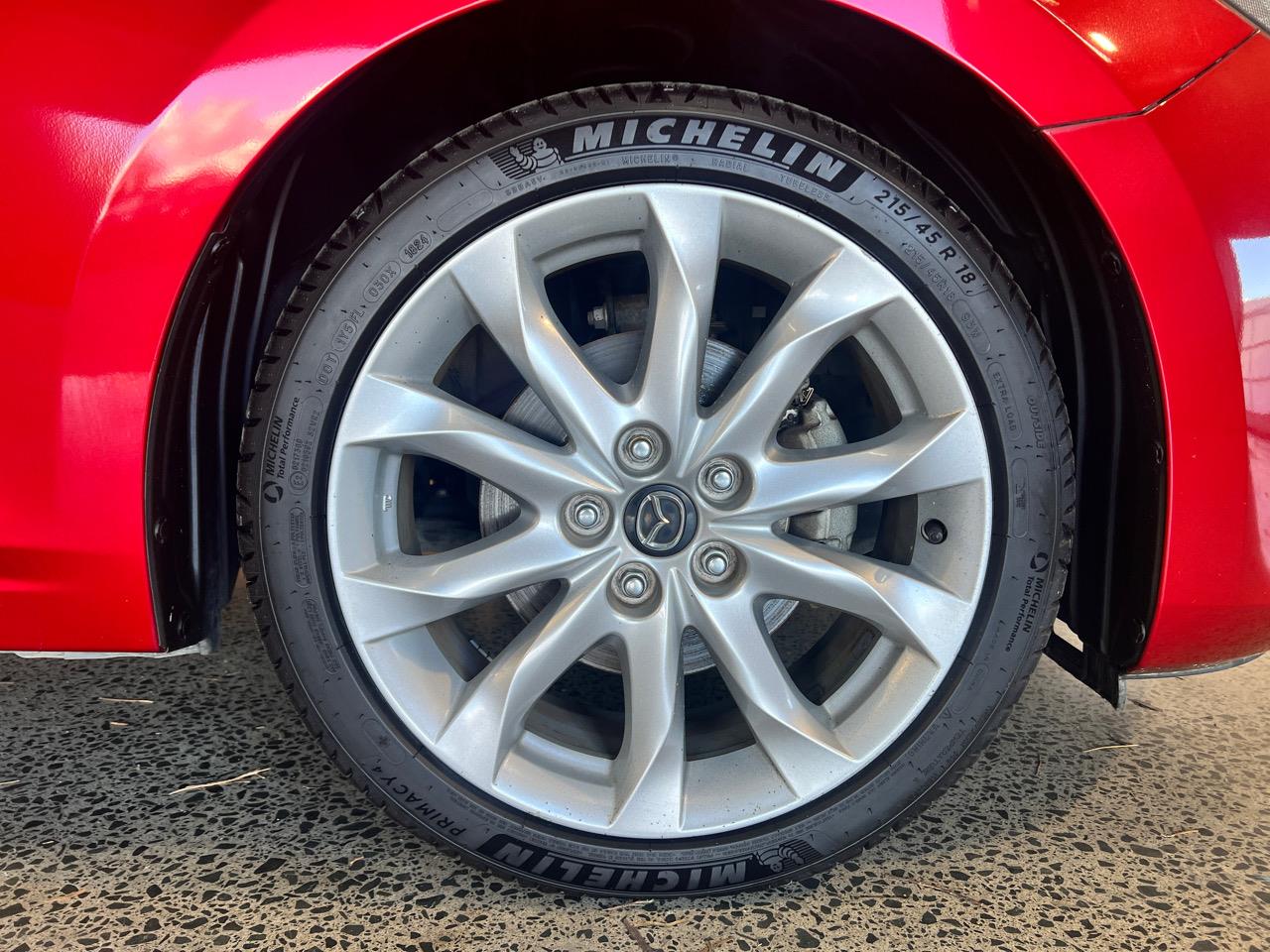 2014 Mazda AXELA