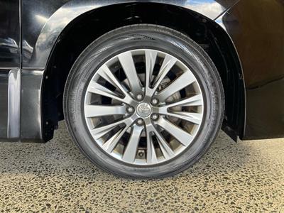 2012 Toyota Alphard - Thumbnail