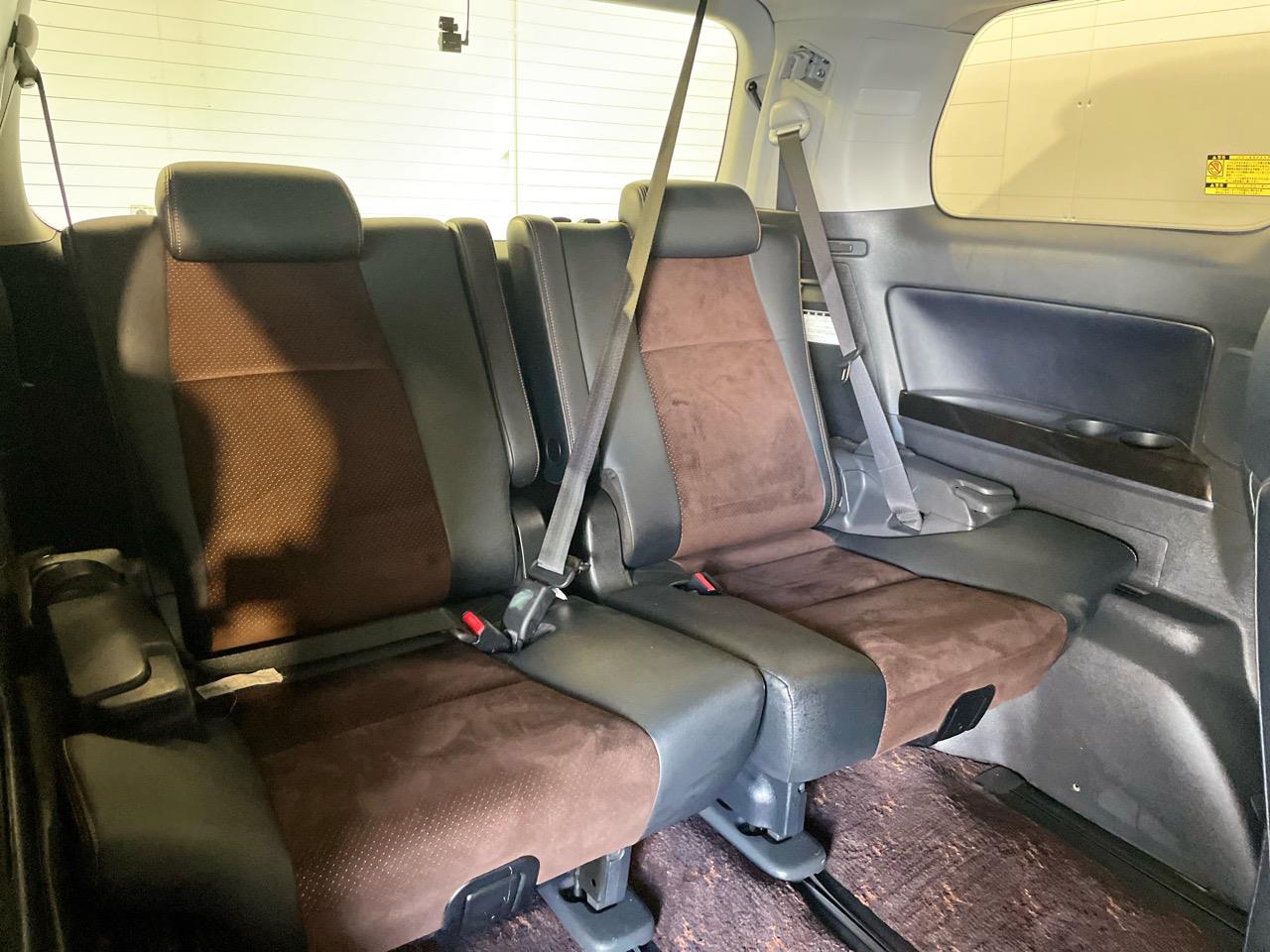 2012 Toyota Alphard