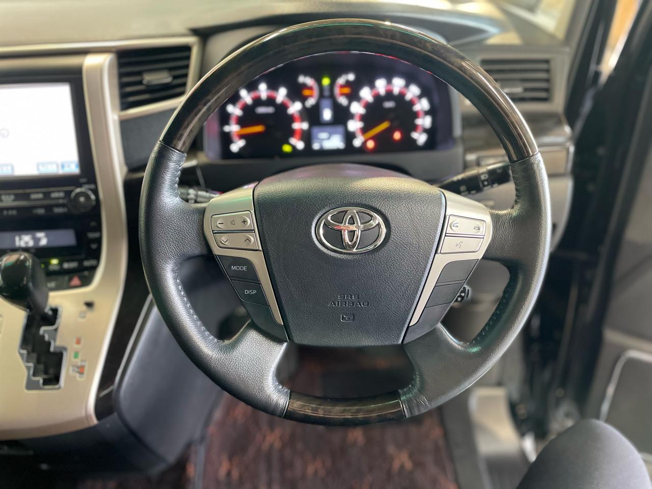 2012 Toyota Alphard