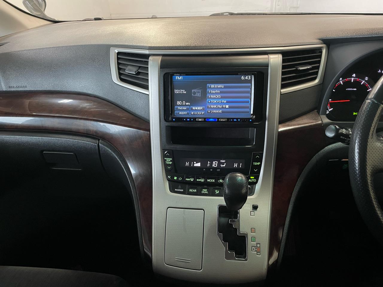 2013 Toyota VELLFIRE
