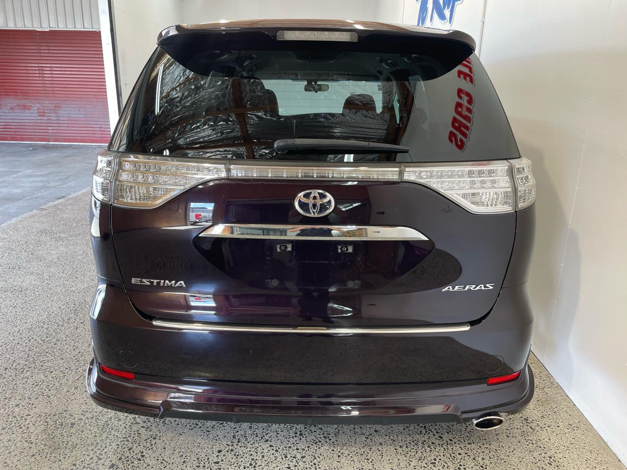 2015 Toyota Estima
