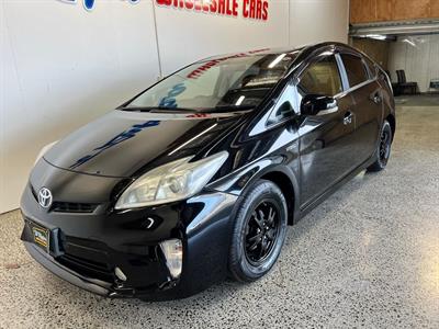 2012 Toyota Prius - Thumbnail