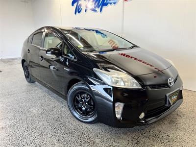 2012 Toyota Prius - Thumbnail