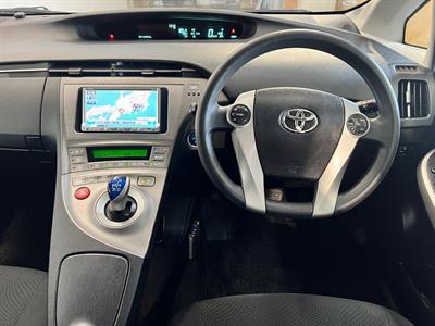 2012 Toyota Prius - Thumbnail