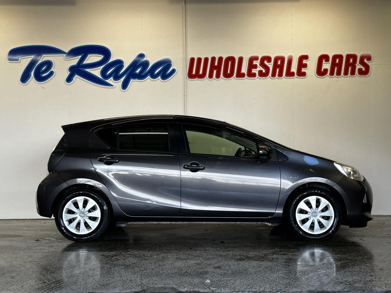2012 Toyota AQUA