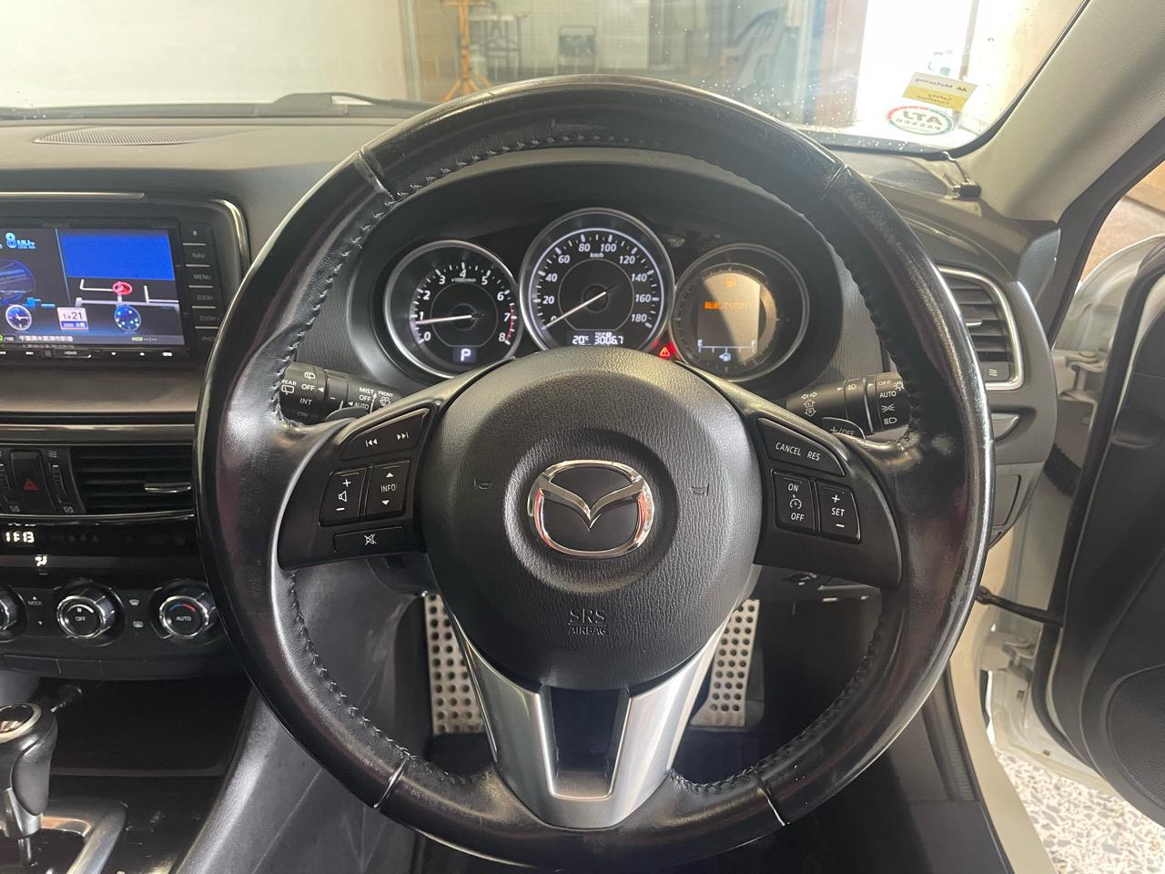 2014 Mazda Atenza